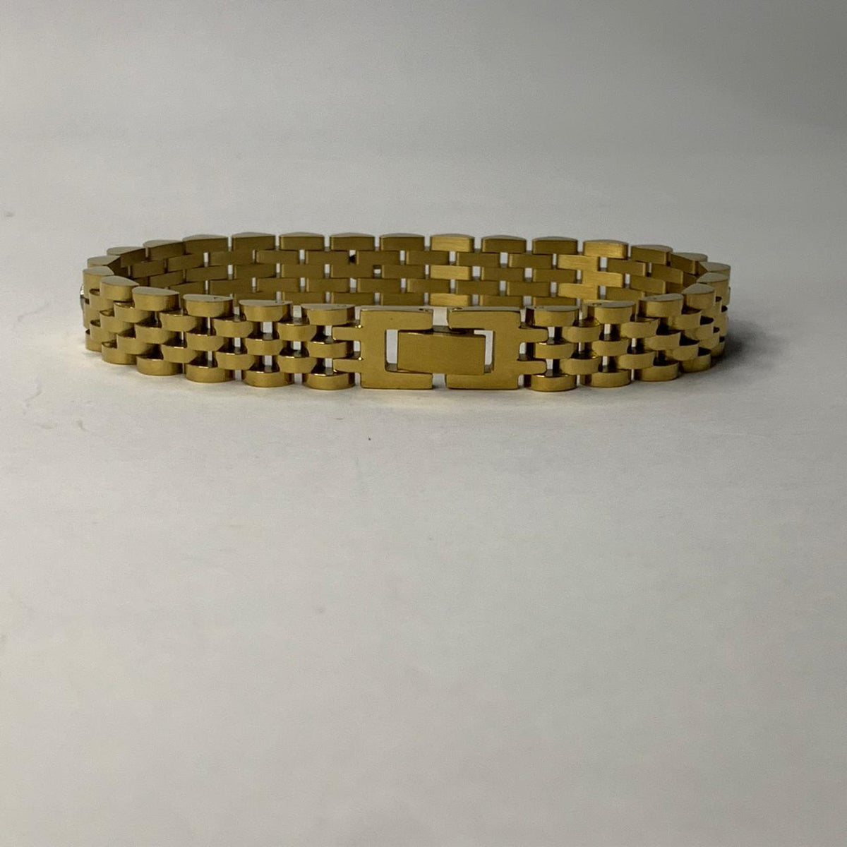 Jubilee Emblem Series | Iconic Multi-Link Bracelet with Regal Hardware Accents