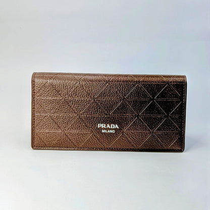 Premium Textured Leather Long Wallet – Brown | Elegant Bi-Fold Men’s Wallet